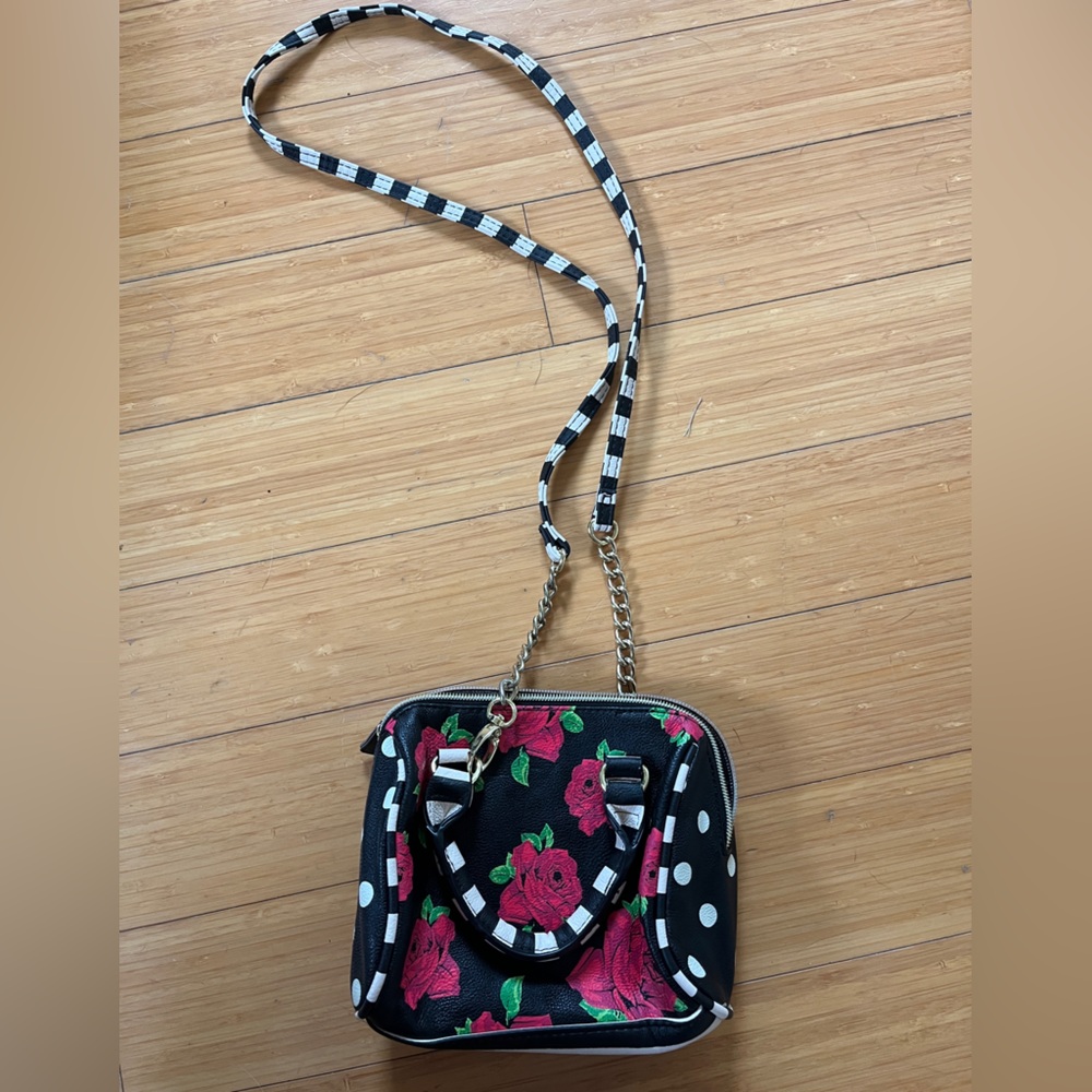 Betsy Johnson Black Floral Mini Bag - Picture 3 of 4